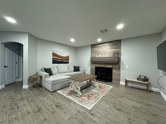 4th image of 21018 N 66th Ln