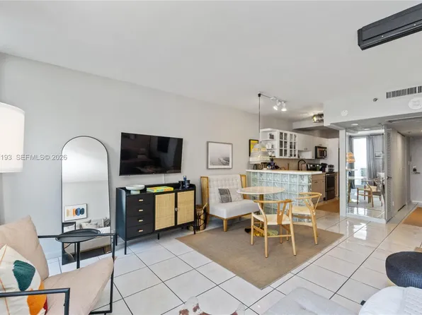 100 Lincoln Rd, Miami Beach, FL