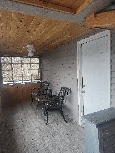 1st image of 245 Queen St #B