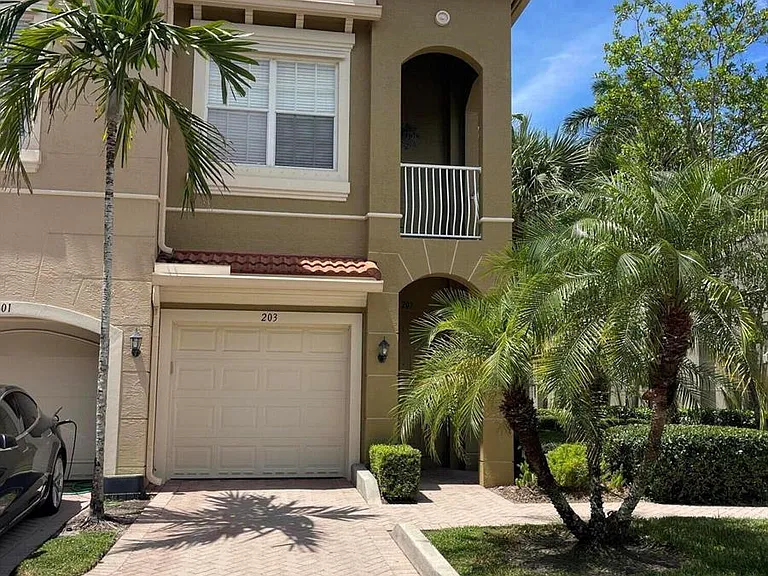 4871 Bonsai Cir #203 — Photo 1