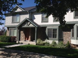 977 N Independence Ave, Provo, UT 84604