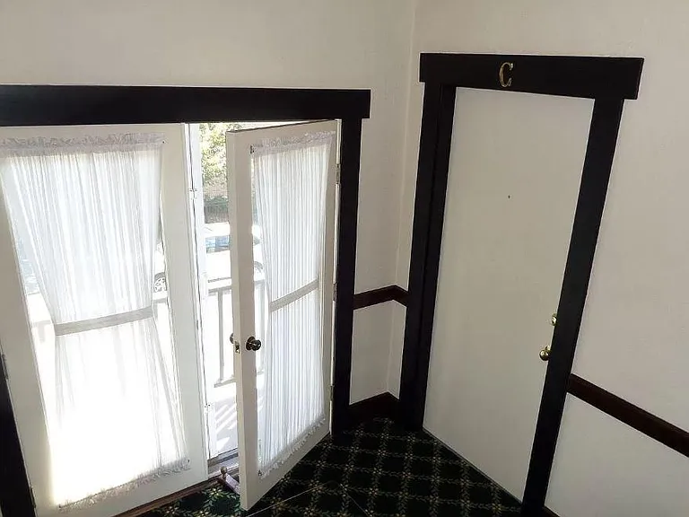 1006 E Prospect St #C — Photo 4