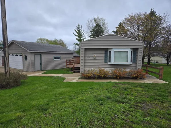 1102 E 18th St, Albert Lea, MN 56007