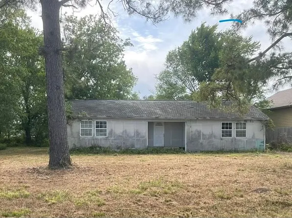 13114 Green Valley Dr, Rosharon, TX 77583