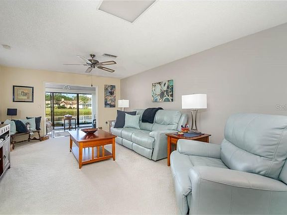 3rd image of 900 Maclaren Dr N APT C