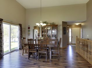 713 Heritage Trl, Jordan, MN 55352
