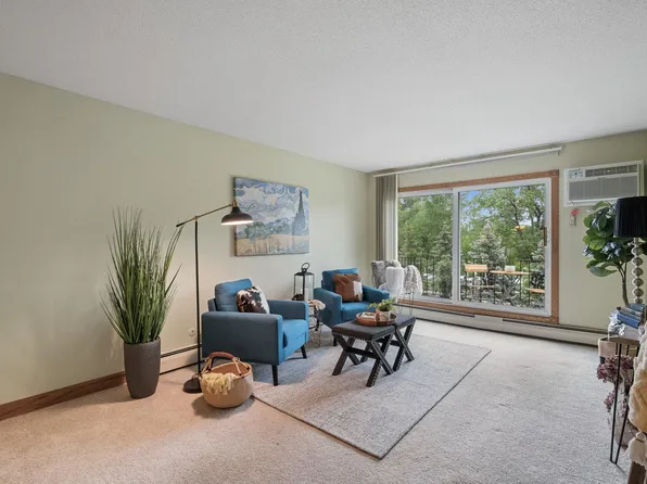 179 Little Canada Rd Unit 325, Little Canada, MN 55117