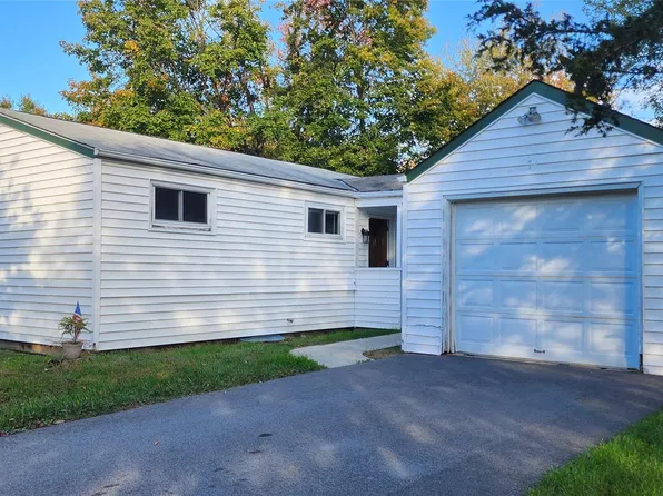 48 Gleason Boulevard, Pleasant Valley, NY 12569