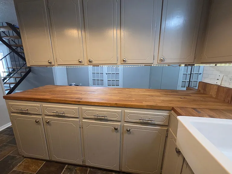 1717 N Locust St — Photo 32