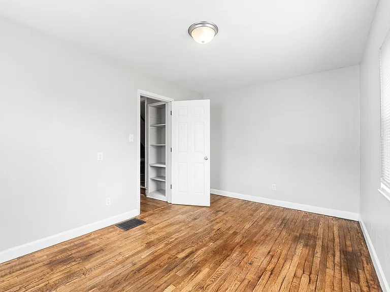 388 S Powell Ave #390 — Photo 9