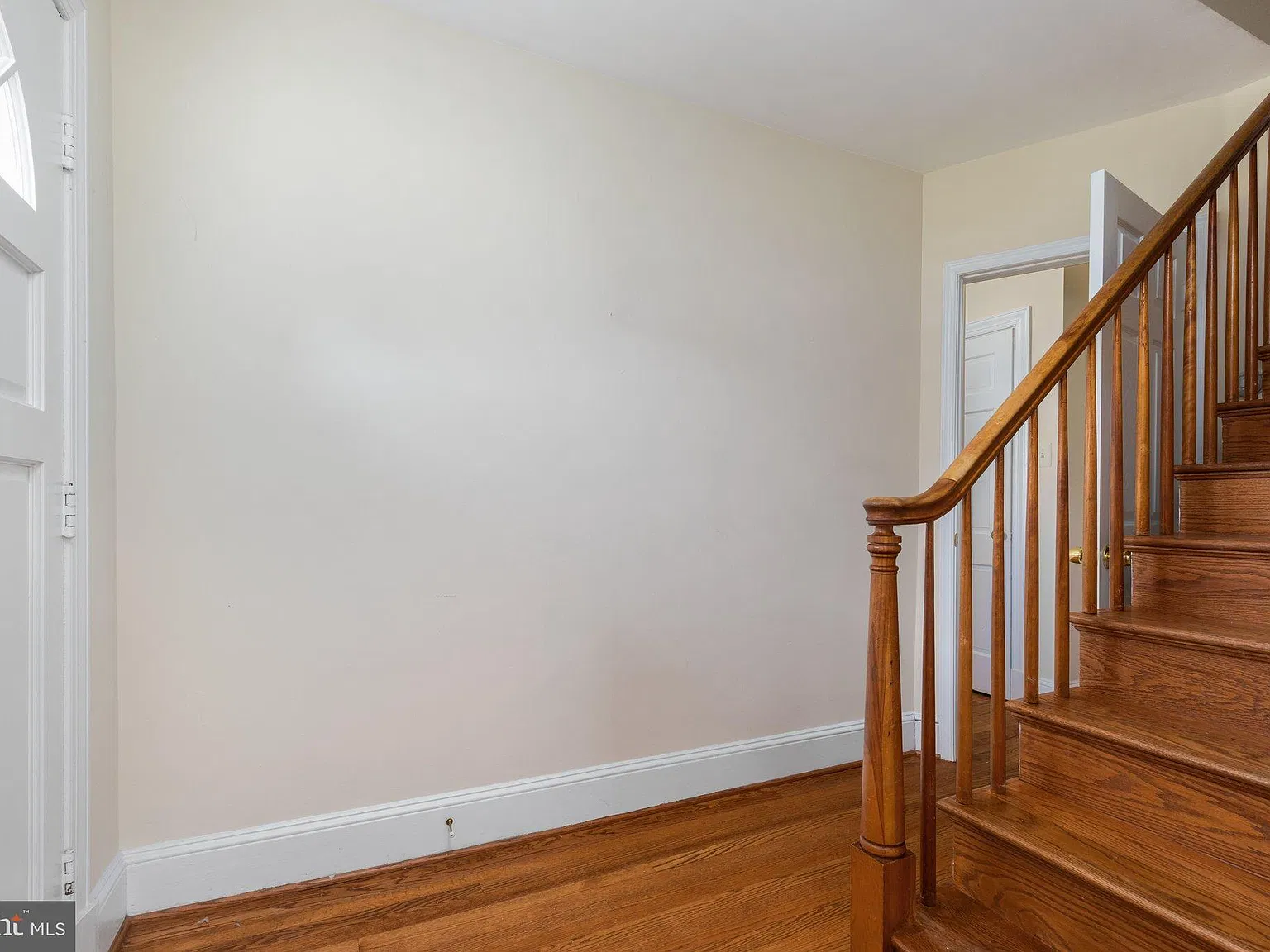 4 bed, 2.5 bath, 1964 sqft, $3,500 — Photo 3