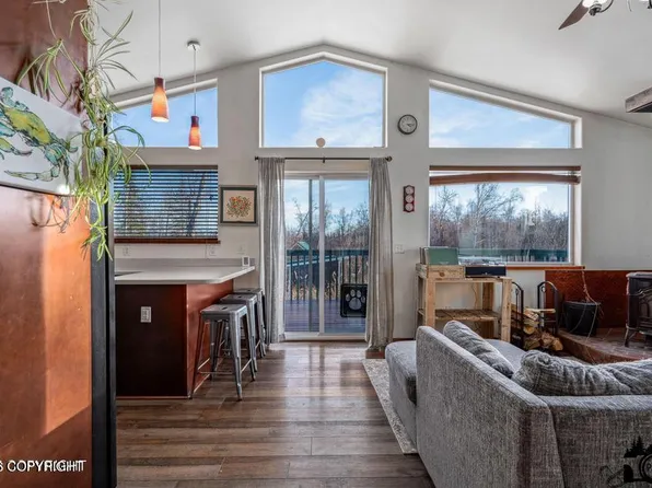 11659 S Trumpeter Dr, Wasilla, AK 99623