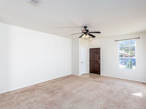 3rd image of 11715 MEADOWOOD OAKS