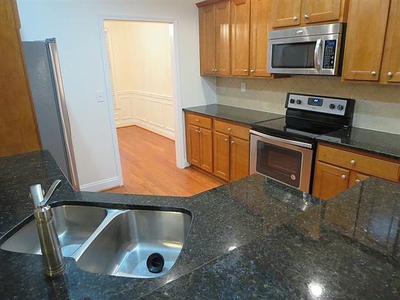 2nd image of 710 Pear Grove Pl