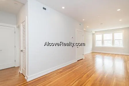 1 bed, 1.0 bath, $3,245 — Photo 4