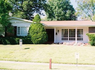1125 Meadowgrass Dr, Florissant, MO 63033
