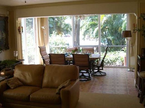 2nd image of 145 Avenida Messina APT 2