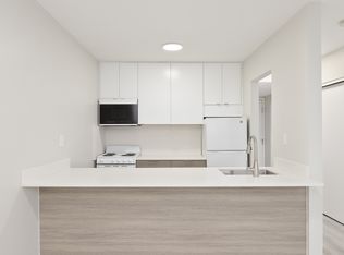 1777 Frances St #1431561, Vancouver, BC V5L4Y6