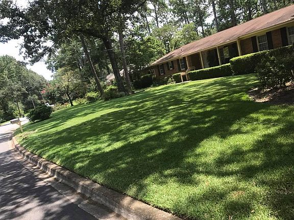 2nd image of 913 Shadowlawn Dr