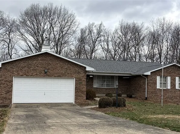 215 Pebble Dr, Marietta, OH 45750