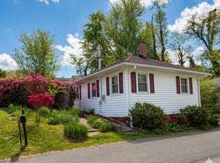 3925 Old Bayside Rd, Chesapeake Beach, MD 20732