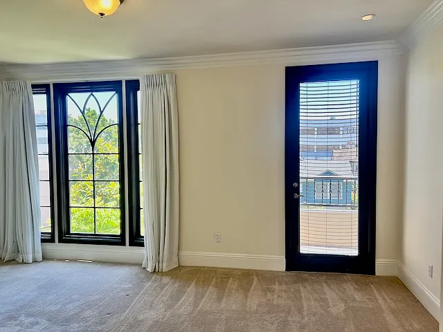 10305 Almayo Ave #301 — Photo 17