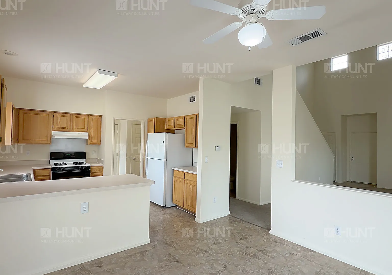 3 bed, 1596 sqft, $2,329 — Photo 3