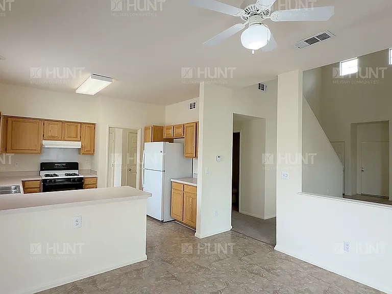 908A Mountain Laurel Cir SE — Photo 3