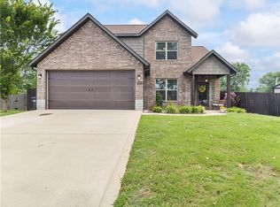 1900 W Linda Ln, Rogers, AR 72758