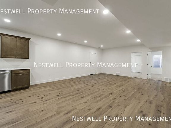 4th image of 2306 W Dahle Dr #B