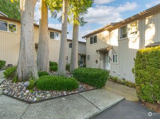 1305 W Clearbrook Dr APT 7, Bellingham, WA