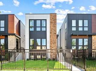 3605 W Hirsch St, Chicago, IL 60651