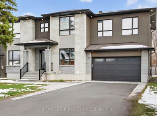 17 Rideau Heights Dr, Ottawa, ON K2E 7A7