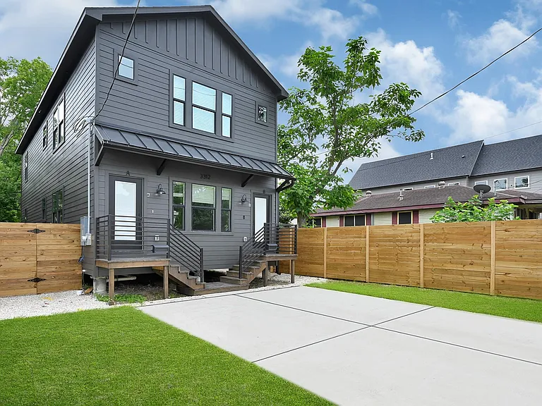 3312 Bacchus St #A — Photo 6
