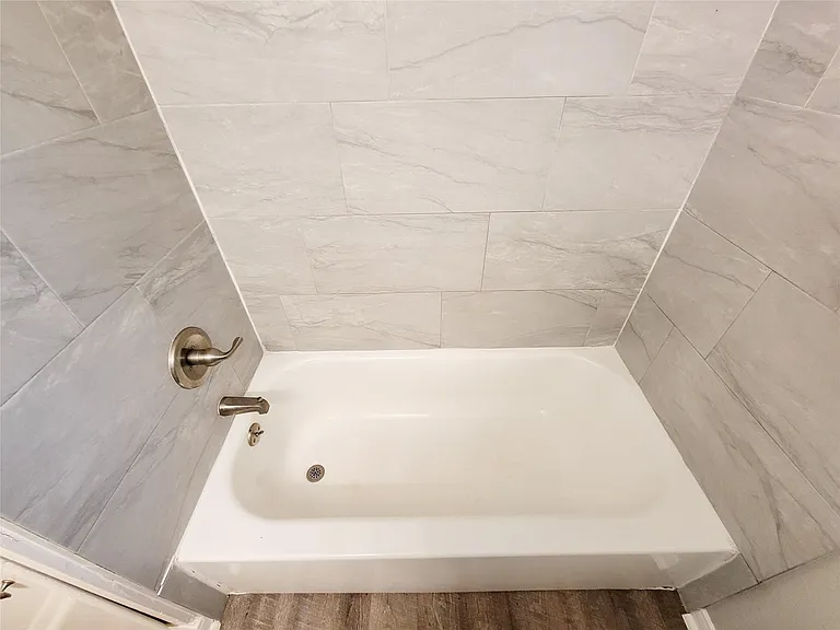 5242 Keystone St — Photo 24