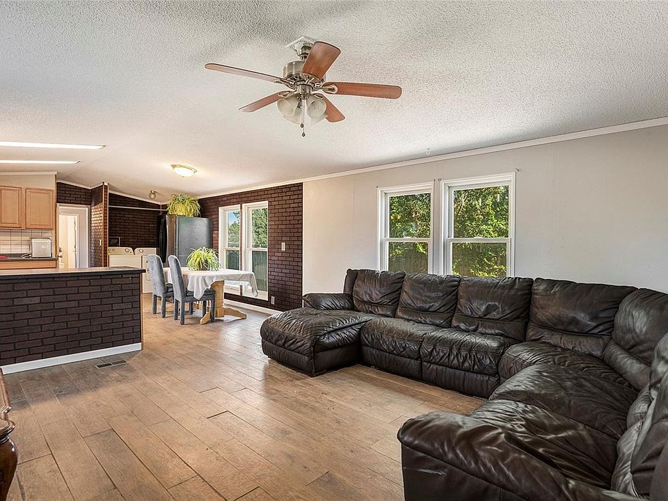 1st image of 204 Zante Street