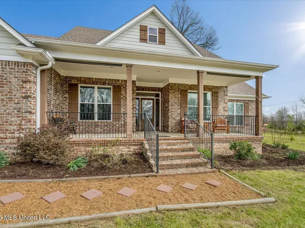 1040 Box Corner Rd, Byhalia, MS 38611