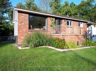 8 Cyril Martin Pl, Severn, ON L0K1E0