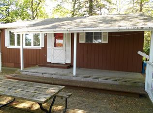 N5107 Arrowhead Trl, Juneau, WI 53039