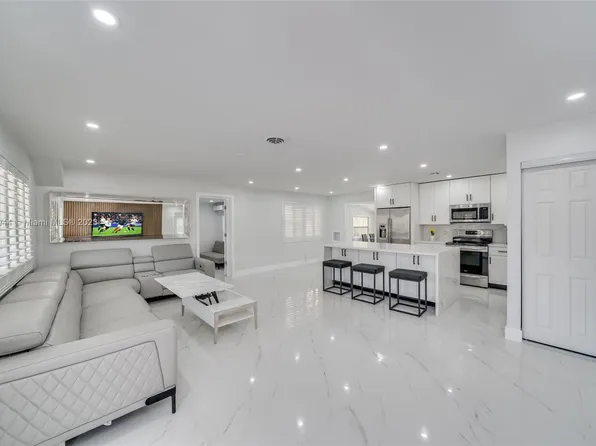 865 NE 23rd Ter, Pompano Beach, FL 33062