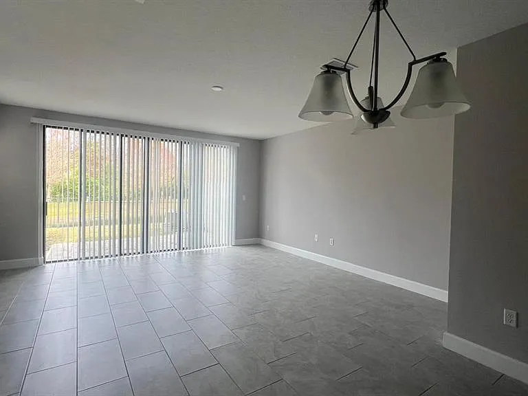 4738 Terra Esmeralda Dr — Photo 4