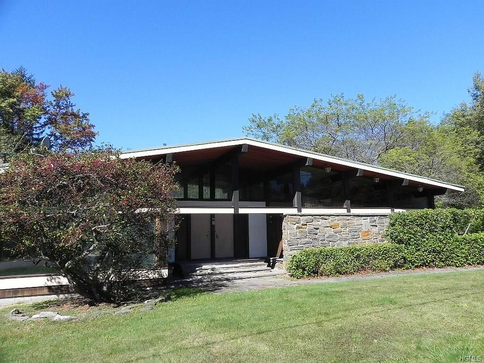 1st image of 34 Yaun Ave