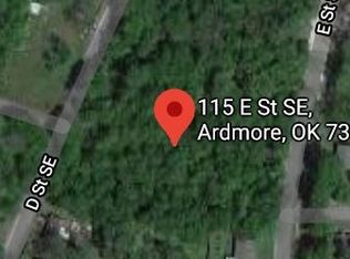 115 E St SE, Ardmore, OK 73401