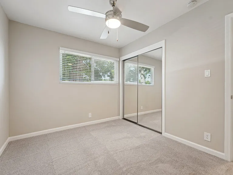 Northgate Apartments — Photo 14