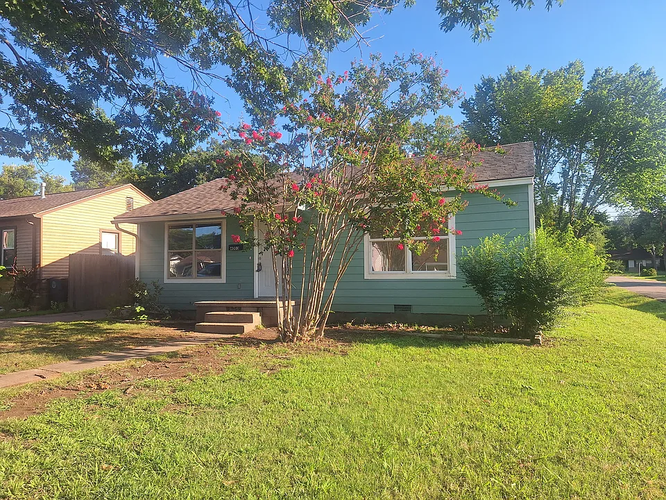 4003 W 42nd Pl