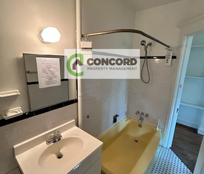 108 S Park Dr #5 — Photo 12