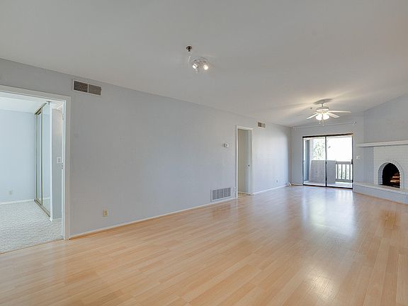 5th image of 3031 N Civic Center Plz