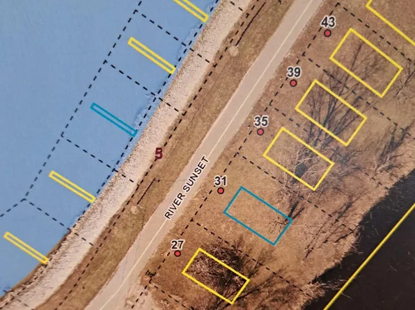 31 Sunset Ln Unit 6, Fremont, OH 43420