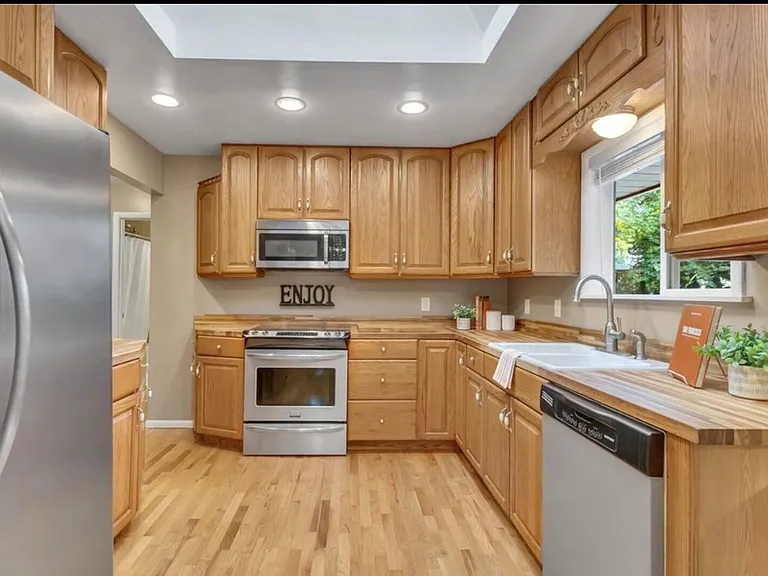 13733 SE 272nd St — Photo 13