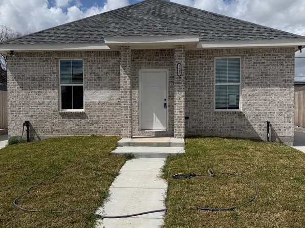 3610 Shangri La Dr, Chalmette, LA 70043